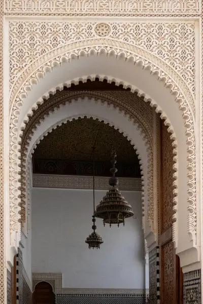 Meknes 'teki Moulay İsmail Anıtında Fas iç mimari detayı