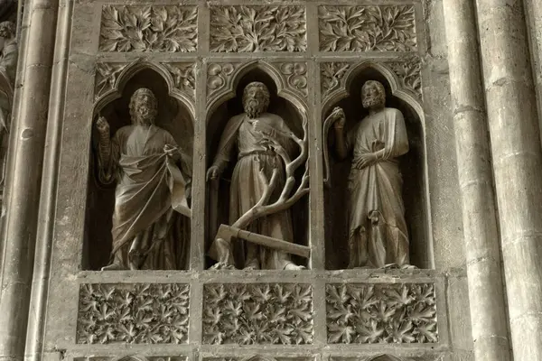  Notre-Dame de Reims Efsanesi ve Lore 14. yüzyıl Gotik Katedrali. 