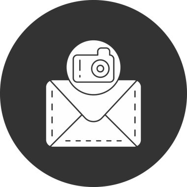 Beyaz arkaplanda izole edilmiş satır dizaynındaki zarf simgesi