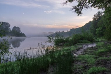 gölde güzel gündoğumu