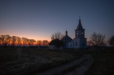 Rusya 'nın Omomsk köyündeki Ortodoks Kilisesi.