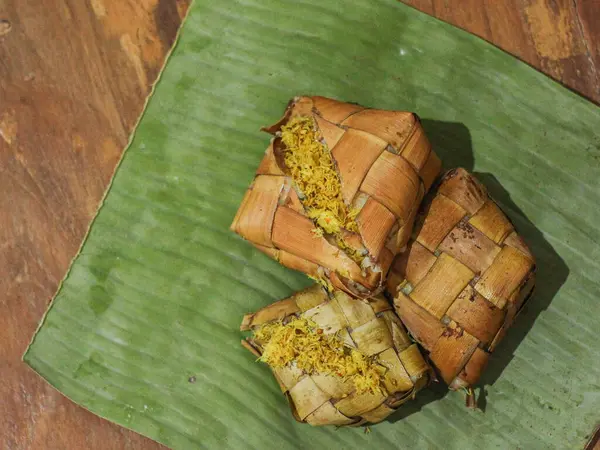 Baharatlı pişirilmiş ketçap