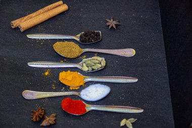 Baharatlar için renkli baharatlar