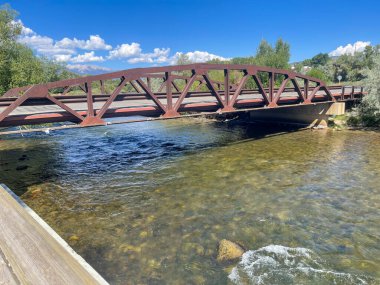 Colorado 'daki Arkansas Nehri üzerindeki Metal Köprü