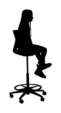 Beyaz arka planda izole edilmiş dönen sandalye vektör siluetinde oturan küçük kız. Uzun saçlı bayan kuaförde kuaför bekliyor. Kozmetik yüz tedavisi. Genç kadın şekli..