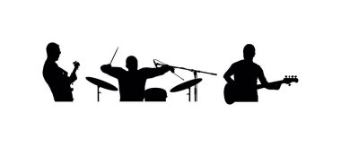 Rock and roll bant vektör silueti çizimi izole edildi. Müzisyen sahnede bas gitar ve davul çalar. Süper star müzik konseri. Davulcu ve gitaristler gölge şeklinde. Şarkıcı.
