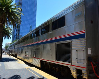 Tren Haziran ayında San Diego 'ya vardı. Tren San Diego 'ya vardı. 