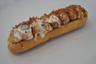 Kahveli kremalı pasta, tatlı tatlı tatlı, tatlı.