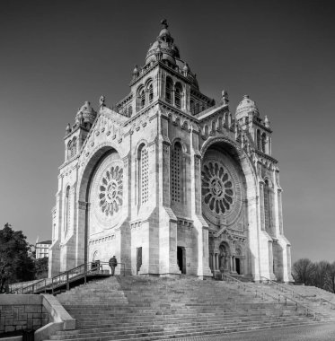 The sacred heart of jesus sanctuary in viana do castelo, portugal, is a stunning black and white architectural marvel against a clear sky. Santuario Diocesano do Sagrado Coracao de Jesus (Viana do Castelo). Santa Luzia.