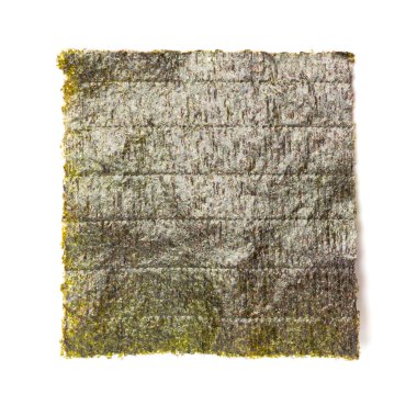 İzole edilmiş Norveç Çarşafı, Kurutulmuş Aonori Yosunu, Kuru Deniz Yosunu, Yosun Çarşafları, Beyaz Arkaplan Üzerinde Nori Yosun Parçaları