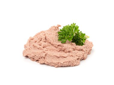 İzole edilmiş et ezmesi, ton balığı ezmesi, doğranmış karaciğer kreması, terrine sosu, beyaz arka planda balık ezmesi.