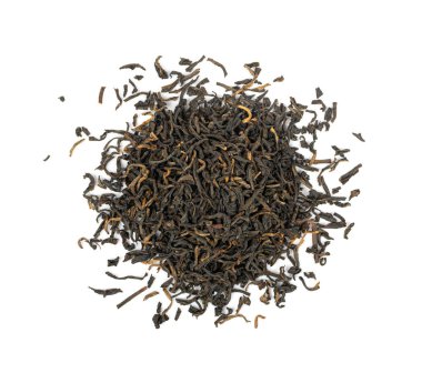 Siyah Çay Yaprakları Yalıtılmış, Yüksek Kaliteli Siyah Çay Yığını, Kuru Organik Hint İçeceği, Siyah Çay Yaprakları Beyaz Arkaplanda Üst Görünümde