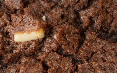 Çikolatalı Kurabiye Doku Arkaplanı, Kahverengi Bisküvi engebeli çatlak yüzey, Kakaolu Kek Şablonu, Makro Fırın Yüzey, Çikolatalı Kurabiye Makarnası