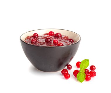 Yabanmersini Reçeli Smear, Lingonberry Sosu, Kırmızı Marmelat Splash, Kızılcık Jölesi, Cowberry Confiture Smudge, Şurup Lekesi, Çilek Sosu Damlaları, Beyaz Arkaplandaki Dökülen Kızılcık Reçeli