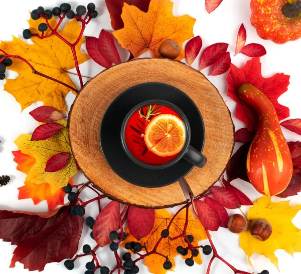 Lingonberry Tea on Yellow Autumn Tree Leaves, Cranberry Sıcak İçeceği Altın Yapraklar, Meyve Kompozisyonu, Red Grog, Lingonberry İçecek on Rustic Wooden Table Top View