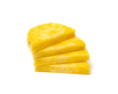 Ananas Kesikleri izole, Çiğ Ananas Parçaları, Comosus Tropikal Meyve Parçaları, Olgun Çam Elması Kıymıkları, Beyaz Arkaplanda Ananas Meyvesi