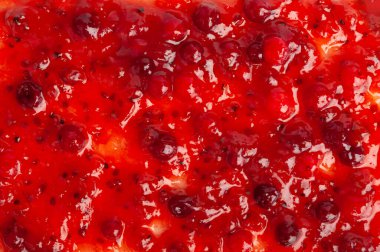 Kızılcık reçeli arkaplan, çilek sosu, kızılcık jölesi, kızılcık jölesi, konfeksiyon lekesi, dökülmüş kızılcık sosu, metin için metin alanı