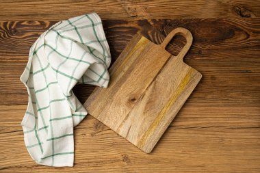 Boş Kesme Tahtası Döşeme Arkaplanı, Metin için Kopya Alanı ile Tahta Kesme Tahtası, Kırsal Mutfak Masa örtüsü, Kumaş Kumaş Kumaş Arkaplan Yatağı, Üst Görünüm