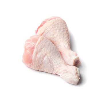 Çiğ tavuk budu, pişmemiş tavuk budu, taze tavuk eti, beyaz arka planda taze tavuk budu.