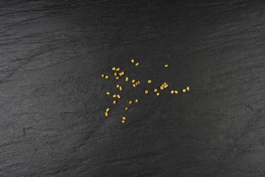 Fenugreek Tohumları, Kuru Trigonella, Baharatlı Methi Dana Grains, Hint Mutfağı Baharat İçi, Kuru Sarı FenuGreek Siyah Taş Tabak Kaplama Yapıştırıcısı