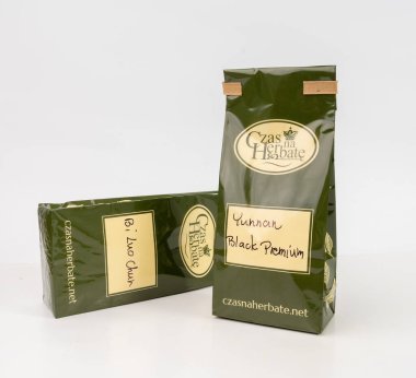 Varşova, Polonya, 24 Eylül 2024 Çek Na Bitki çayı ambalajı. Polonya 'da kaliteli çay ve kahve, şarküteri ve aksesuarlar, editör imajı olan dükkanlar zinciri.