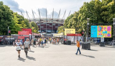 Varşova, Polonya, 16 Haziran 2024 Bilim pikniği veya Varşova 'da Piknik Naukowy, çocuklar ve yetişkinler için büyük bir bilimsel sergi, editoryal görüntü