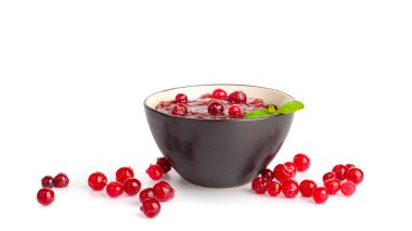 Yabanmersini Reçeli Smear, Lingonberry Sosu, Kırmızı Marmelat Splash, Kızılcık Jölesi, Cowberry Confiture Smudge, Şurup Lekesi, Çilek Sosu Damlaları, Beyaz Arkaplandaki Dökülen Kızılcık Reçeli