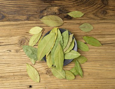 Kuru Koyun Yaprakları, Laurel Yaprağı, Doğal Baharatlı Bayrak, Kokulu Malzeme, Aromatik Baharat, Kuru Koyak Yaprakları Yakın Çekim