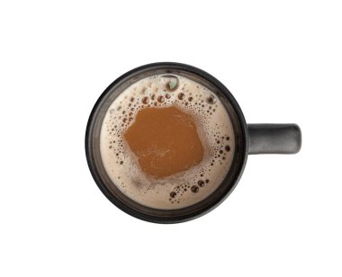 İzole edilmiş sıcak çikolata kupası, kakao bardağı, kakao içeceği, köpüklü Noel içkisi bardağı, sağlıklı kahvaltı, beyaz arka planda sıcak çikolata kupası.