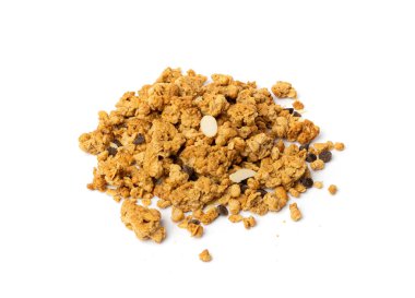 Granola Yığını İzole Edilmiş, Badem ve Çikolatalı Kahvaltı, Tohum ve Yulaf Gevreği, Sağlıklı Yulaf Ezmesi Müsli Granola Beyaz Arkaplanda
