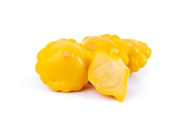 Terbiye edilmiş köfte tavası, turşu kabağı turşusu, tuzlu sarı veranda mayalanmış bebek istiridyesi, beyaz arka planda kremalı büyükanne kabağı.