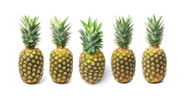 Tüm Ananas Seti, Büyük Ananas, Comosus Tropikal Meyve, Olgun Çam Elması, Beyaz Arkaplanda Ananas Meyvesi
