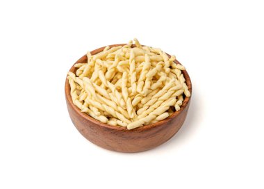 Bowl 'daki çiğ trofie Makarnası, Kuru İtalyan Makarnası, Geleneksel Ceneviz Yemeği, Çiğ Erişte, Modern Ligurian Mutfağı, Beyaz Arkaplanda Trofie Makarnası