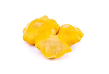 Terbiye edilmiş köfte tavası, turşu kabağı turşusu, tuzlu sarı veranda mayalanmış bebek istiridyesi, beyaz arka planda kremalı büyükanne kabağı.