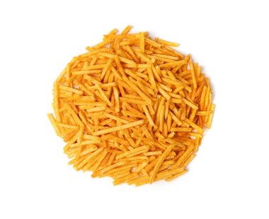 Kızarmış cips çubukları izole, parmak ketçap aromalı patates cipsi, altın ayakkabı teli patates kızartması, patates kızartması, kızarmış patates, beyaz arka planda patates kızartması.