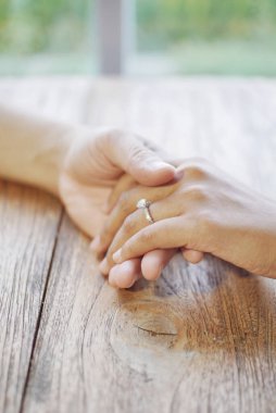 Çift el tutarak bir tarih yakın yukarı