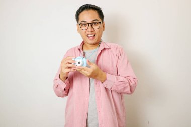 Çekim stüdyosunda fotoğraf çekimi..