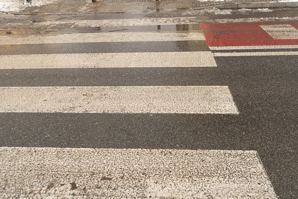 Traversée Piétonne Hiver Crosswalk Noir Blanc Après Pluie Sécurité Zèbre — Photo