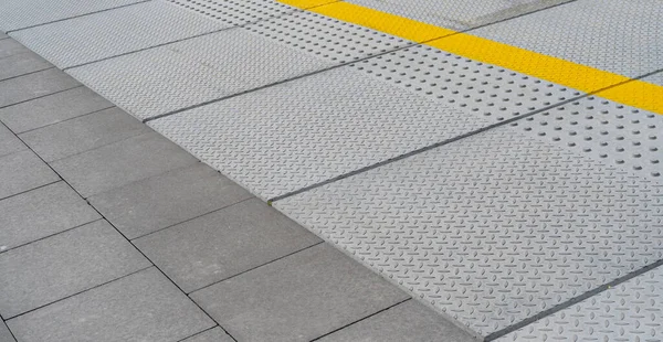 Tactile Paving Modern Tiles Pathway Blind Handicap Safety Sidewalk Walkway — ストック写真