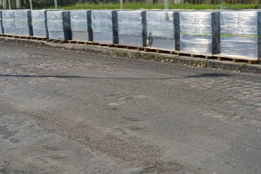 Paletler Avrupa Caddelerinde Paving Kalıpları, Yaya Yolu, Yol Tamiri, Modern Teknoloji ve Malzemeler
