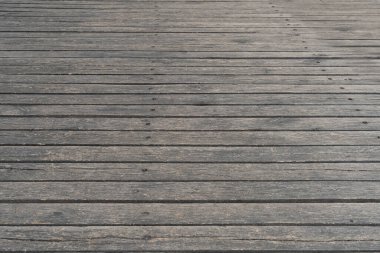 Tahta Kaldırım Döşeme Arkaplanı, Eski Ahşap Yol Şablonu, Doğal Tahta Yol Sancağı, Metin için Kopya Boşluğu olan Retro Tahta Yolu