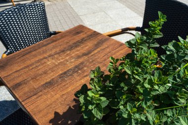 Sokak Restoranı Masası, Boş Kafe Masaları, Bistro Koltuğu, Bar Terası, Açık Restoranlar, Kafeterya, Trattoria, Şehir Kahve Dükkanları Mobilyası, Yaz Caddesi Masası