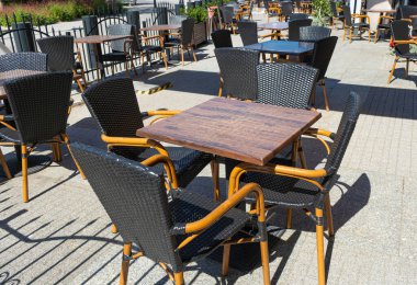 Sokak Restoranı Masası, Boş Kafe Masaları, Bistro Koltuğu, Bar Terası, Açık Restoranlar, Kafeterya, Trattoria, Şehir Kahve Dükkanları Mobilyası, Yaz Caddesi Masası