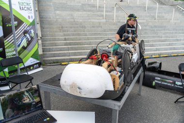 Varşova, Polonya, 16 Haziran 2024 Bilim pikniği veya Varşova 'da Piknik Naukowy, çocuklar ve yetişkinler için büyük bir bilimsel sergi, editoryal görüntü