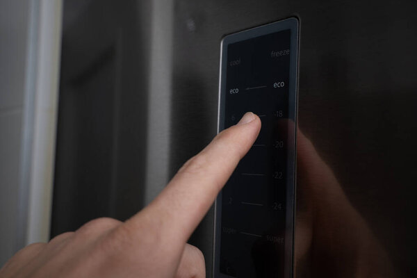 Reduce energy costs with small saving gestures