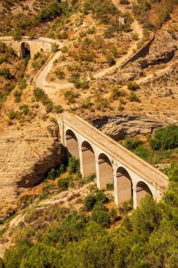 Iznajar, Endülüs 'ün tepelerindeki tarihi taş su kemeri