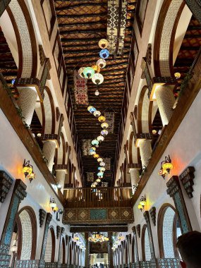 Doha şehrinde bir müzenin içinde..