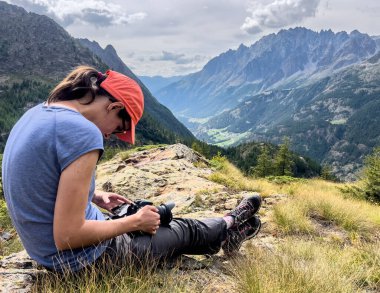 Fotoğrafçı nefes kesici bir dağ fotoğrafı çekti.