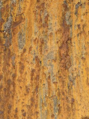 Paslı bir gemi ayakta bir havuz onarımlar sırasında arka plan olarak gövde yüzeyine.