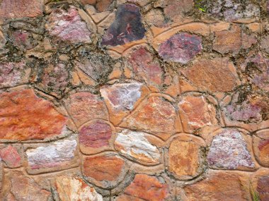 Renkli kayaların ve betonun arkaplanı